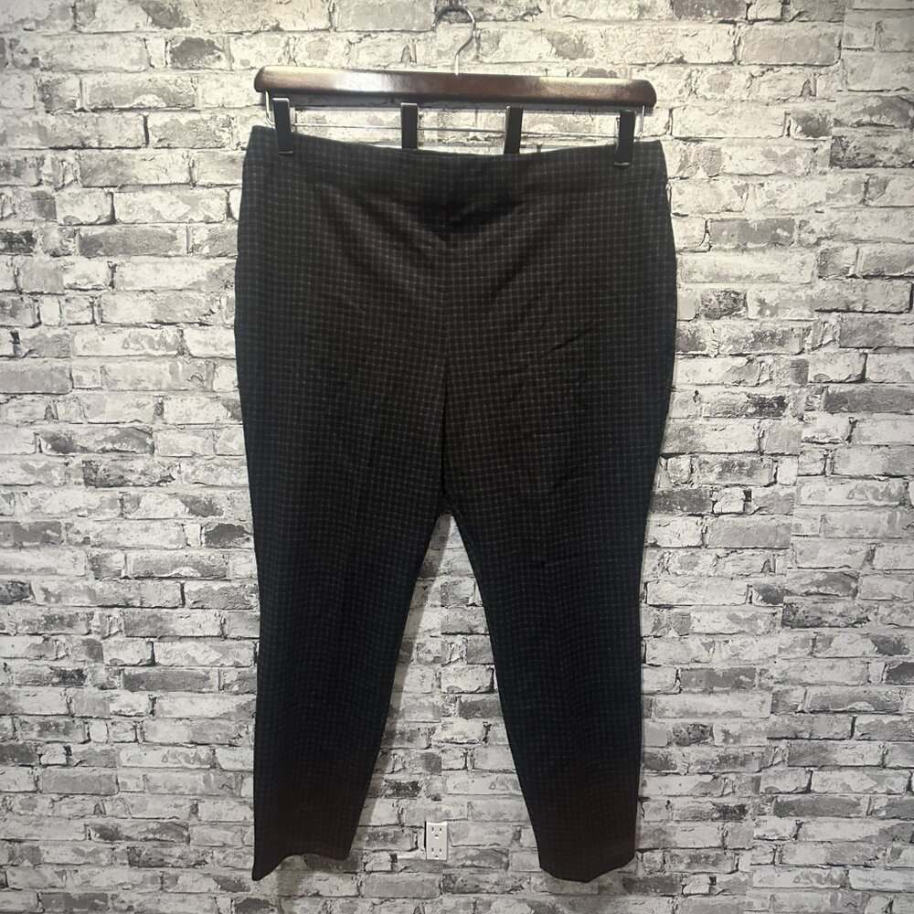 EUC Max Studio Women's Black Plaid Elastic Waist  Pull On Ponte Pant Size 24W